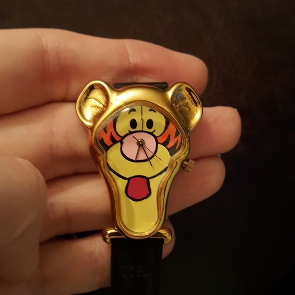 Woman's Tiger Watch - Picture 3 of 3